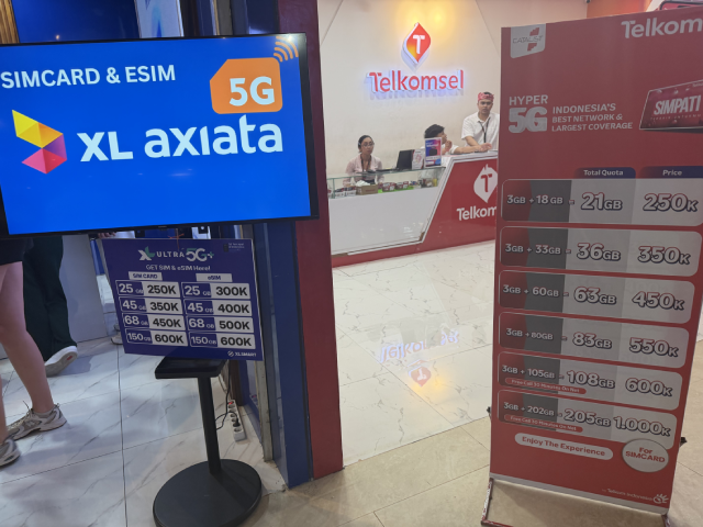 バリ島デンパサール空港のTelkomsel・XL axiata SIM/eSIM価格表