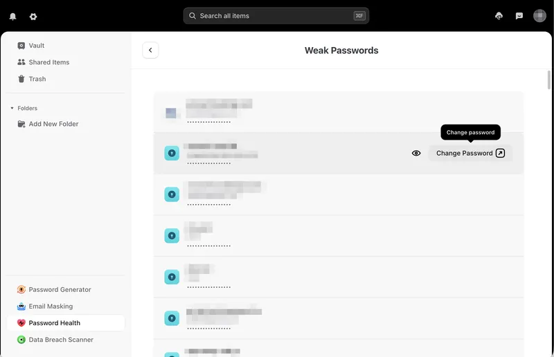 NordPassの弱いパスワード一覧。行にカーソルを合わせるとChange Passwordボタンが表示される