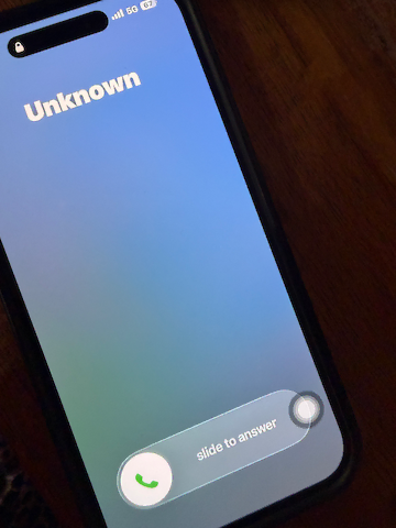 着信時にUnknownと表示された画面